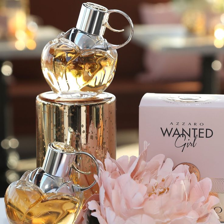 Diseño elegante y audaz de Azzaro Wanted Girl EDP 80ml